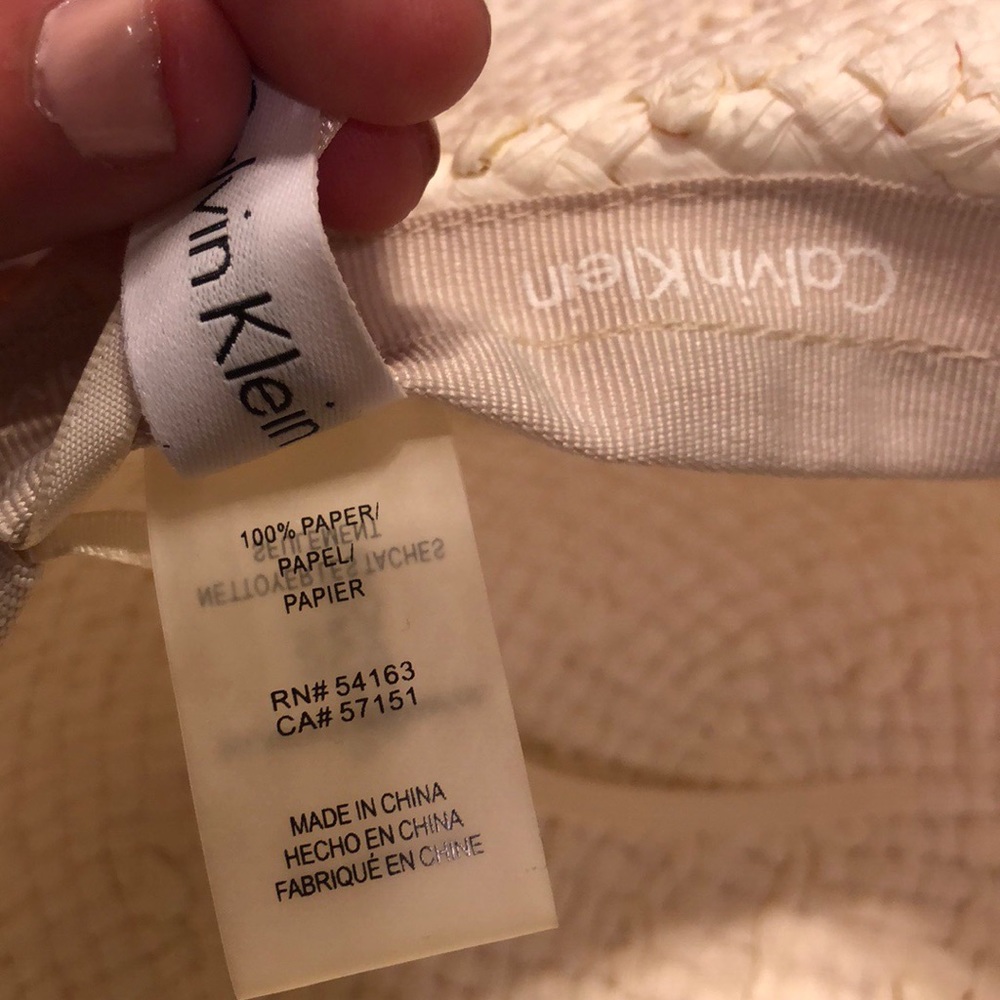 Calvin Klein floppy hat - Picture 3 of 3